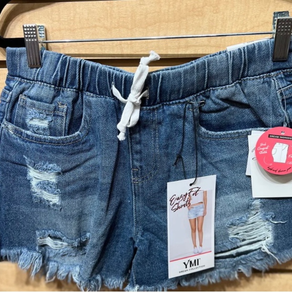 YMI Size Small NWT Easy Fit Shorts.